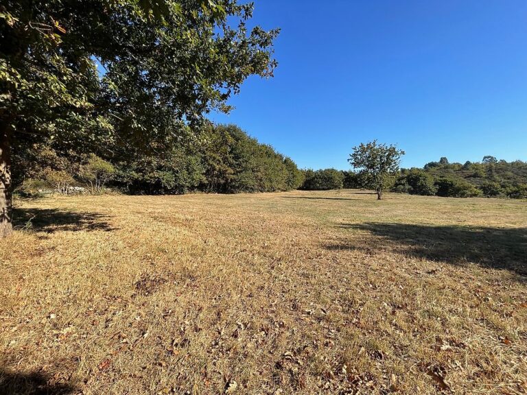 terreno à venda em Paredes de Coura