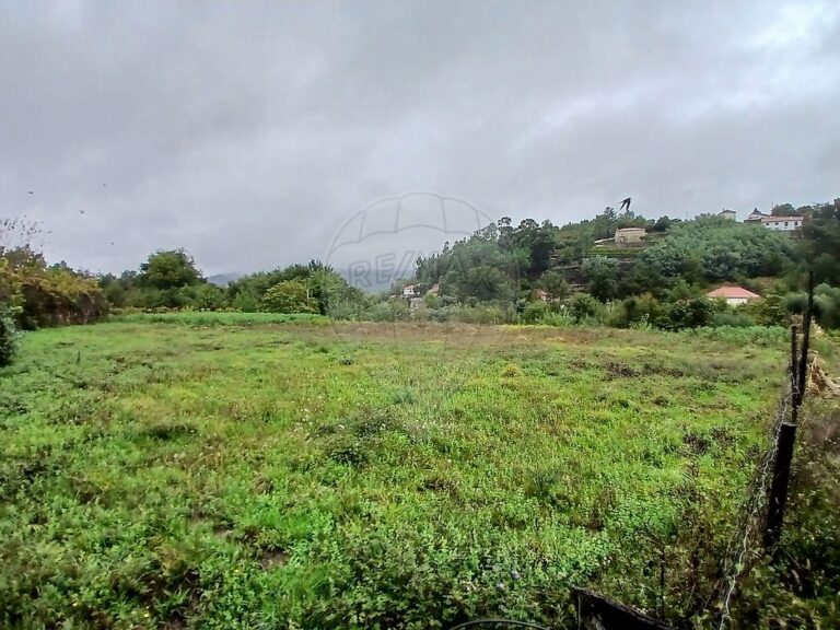 Terreno à venda em touvedo